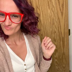 Meet your Posher, Victoria